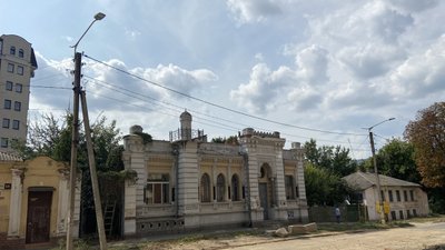 Будинок Бахмутського у Полтаві реставруватимуть 2022-го: у якому стані будівля нині
