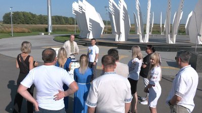 "Вільні. Незламні. Непереможні": на Черкащині погасили марку, присвячену 31-річчю незалежності України "Вільні. Незламні. Непереможні": на Черкащині погасили марку, присвячену 31-річчю незалежності України