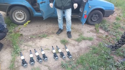 На Херсонщині впіймали серійних крадіїв розприскувачів з дощувальних машин