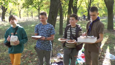 Кулінарні змагання переселенці Луганщина хлопці Пласт Дніпро Кулінарні змагання переселенці Луганщина хлопці Пласт Дніпро