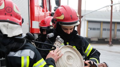 У Тернополі відбулися навчання рятувальників У Тернополі відбулися навчання рятувальників