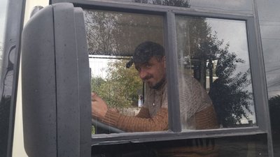 "Можна на тракторах їздити": мешканці мікрорайону в Луцьку скаржаться на погану дорогу "Можна на тракторах їздити": мешканці мікрорайону в Луцьку скаржаться на погану дорогу