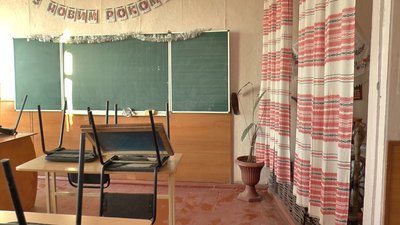 На Полтавщині із майже 45 тисяч працівників закладів освіти від роботи відсторонені менше 1 відсотка На Полтавщині із майже 45 тисяч працівників закладів освіти від роботи відсторонені менше 1 відсотка
