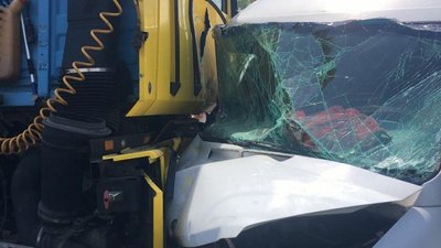 На Вінниччині через нетверезого пасажира мікроавтобус потрапив у ДТП