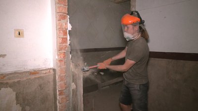 У Коломиї ремонтують занедбаний дитсадок, щоб поселити туди переселенців