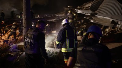 Ракетний удар РФ по Харкову 17 серпня: фото з місця події Ракетний удар РФ по Харкову 17 серпня: фото з місця події
