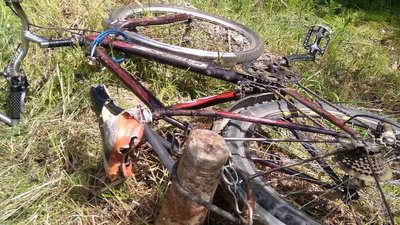 Хотів здати на металобрухт: на Полтавщині зупинили велосипедиста, який віз боєприпас