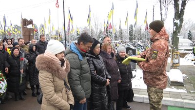 У Житомирі попрощались із спецпризначенцем Кирилом Сидоренком, який загинув у квітні на Херсонщині У Житомирі попрощались із спецпризначенцем Кирилом Сидоренком, який загинув у квітні на Херсонщині
