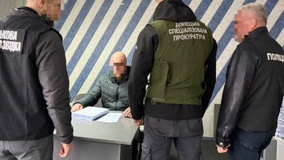 Командира з підлеглими обвинувачують у привласнені 9 млн на бойових виплатах
