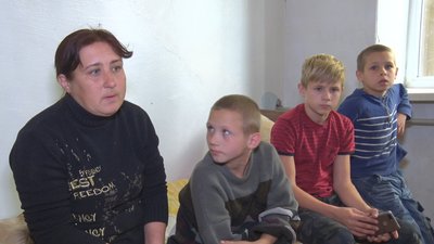 Евакуйовані з пожеж на Луганщині перебувають у лікарні та школах