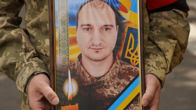 Олександр Карбованець, Ужгород, похорон, загиблий