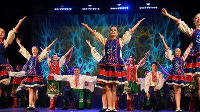 В Ужгороді на благодійному концерті "Діти Закарпаття — воїнам ЗСУ" зібрали 100 тис. гривень