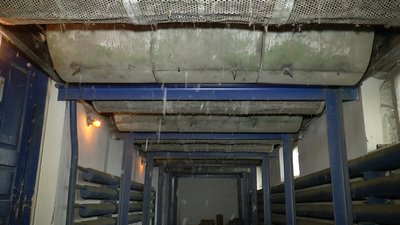 Барабани, до яких вантажать шишки Барабани, до яких вантажать шишки