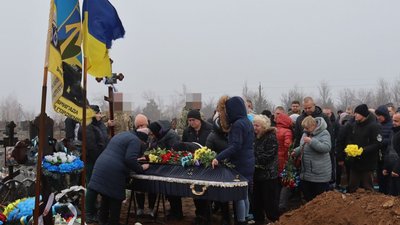 У Селидовому простились з військовим Олексієм Торчило