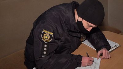 Як черкасці дотримуються карантинних вимог у "жовтій" зоні Як черкасці дотримуються карантинних вимог у "жовтій" зоні
