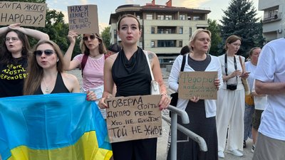 В Ужгороді третій день триває акція на підтримку ексміністра оборони Михайла Федорова