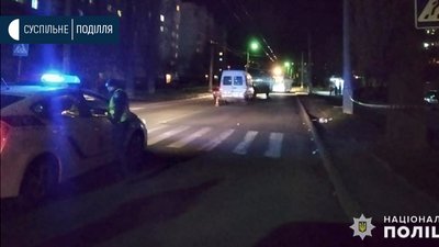У Хмельницькому внаслідок ДТП загинула жінка