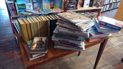 Челендж «Бібліотеці – книга, вам подяка» до Міжнародного дня дарування книг проходить у Сумах