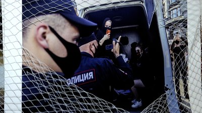 У Житомирі напередодні посилення карантинних заходів презентували виставку "Місто проти карантину" У Житомирі напередодні посилення карантинних заходів презентували виставку "Місто проти карантину"