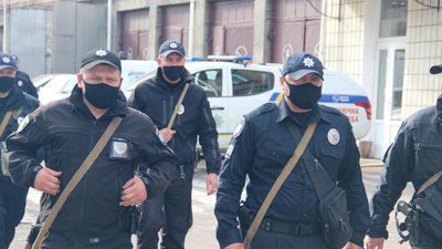 У Житомирі зустріли поліцейських, які повернулися із зони ООС