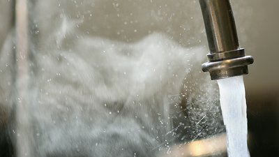 Гаряча вода у Чернігові: тимчасово припинять подачу споживачам КП "Теплокомуненерго"