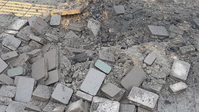 В Одесі посеред тротуару вибухнула газова труба – ДСНС В Одесі посеред тротуару вибухнула газова труба – ДСНС