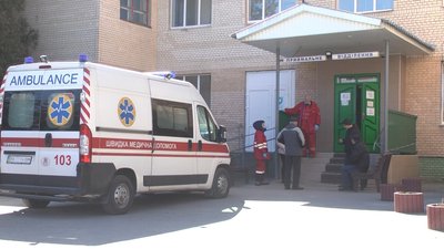 На Хмельниччину евакуювали пацієнтів психлікарень з Чернігова й Харкова