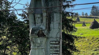 На Закарпатті демонтували пам'ятник радянському солдату