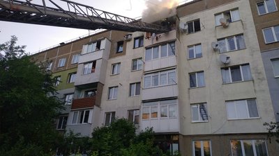 На Івано-Франківщині надзвичайники врятували дівчину з пожежі