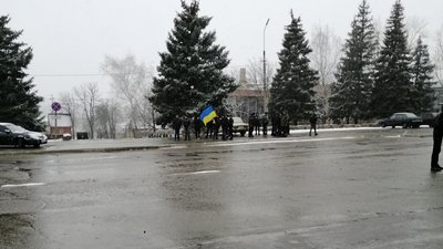 Жителі Марківки вийшли на мітинг проти окупації Жителі Марківки вийшли на мітинг проти окупації