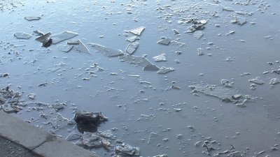 Аварія з маршруткою Луцьку : комунальники розповіли, чи посипали вночі дороги Аварія з маршруткою Луцьку : комунальники розповіли, чи посипали вночі дороги