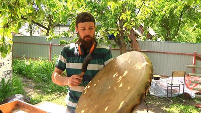 Створює музичні інструменти з металу та шкіри. Велеслав Постернак. СУСПІЛЬНЕ | ЛЮДИ