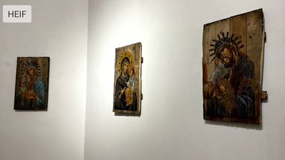 Написані на ящиках з-під набоїв: у Києві відкрили виставку ікон Написані на ящиках з-під набоїв: у Києві відкрили виставку ікон