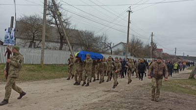 На Хмельниччині попрощались з військовим, який загинув у Херсонській області