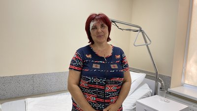 В Одесі пластичний хірург безкоштовно оперує травмованих після ракетного удару по Сергіївці. ВІДЕО В Одесі пластичний хірург безкоштовно оперує травмованих після ракетного удару по Сергіївці. ВІДЕО