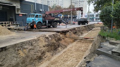Реконструкція тепломережі у Луцьку, яка мала закінчитися у вересні — затягнулась Реконструкція тепломережі у Луцьку, яка мала закінчитися у вересні — затягнулась