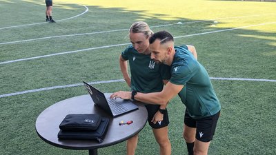 Система відеоповторів для арбітражу Football Video Support 