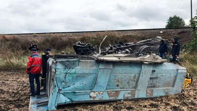На Миколаївщині локомотив зіткнувся з машиною. Загинув водій з Кіровоградщини
