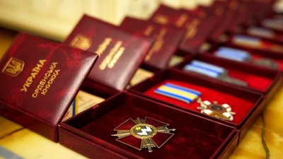На Одещині дев’ятьох військових посмертно нагородили орденами На Одещині дев’ятьох військових посмертно нагородили орденами