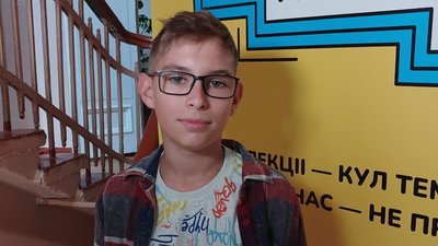 Тести, ігри та дитячі вигуки: так відбувався черговий просвітницький захід у Миколаєві Тести, ігри та дитячі вигуки: так відбувався черговий просвітницький захід у Миколаєві