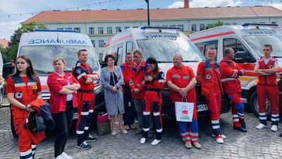 Майже 35 мільйонів гривень коштували 19 автомобілів екстреної меддопомоги для Закарпаття Майже 35 мільйонів гривень коштували 19 автомобілів екстреної меддопомоги для Закарпаття