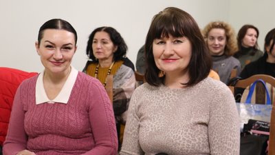 "Прокачай українську": у Житомирі стартував безкоштовний експрес-курс культурно-розмовного етикету "Прокачай українську": у Житомирі стартував безкоштовний експрес-курс культурно-розмовного етикету
