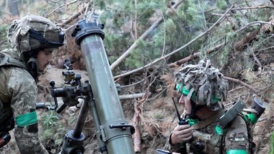 Мінометний розрахунок, Луганщина, липень 2023 року Мінометний розрахунок, Луганщина, липень 2023 року