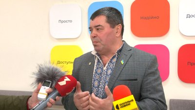 Куток для дитини та умови для людей з інвалідністю. У Лисці, що на Прикарпатті, відкрили "Дія-центр" Куток для дитини та умови для людей з інвалідністю. У Лисці, що на Прикарпатті, відкрили "Дія-центр"