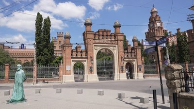 У ЧНУ вступники на бакалаврат і магістратуру можуть дистанційно підтвердити зарахування