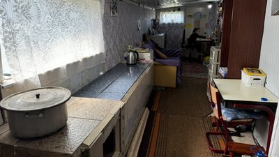 Третій рік відбудови: у Посад-Покровському люди досі живуть у модульних будинках Третій рік відбудови: у Посад-Покровському люди досі живуть у модульних будинках