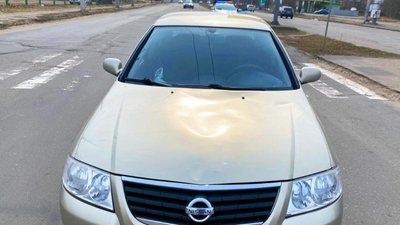 У Полтаві автівка наїхала на людей на пішохідному переході У Полтаві автівка наїхала на людей на пішохідному переході