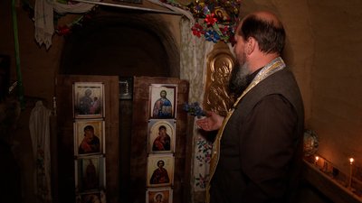 Царські врата у підземній церкві ПЦУ Новгород-Сіверської громади