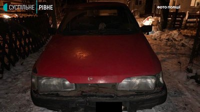 У Рівному п'яний водій наїхав на маму з дитиною, малюк випав із коляски