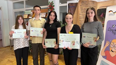 У Тернополі підлітки змагалися за мікрогрант для соціальних проєктів У Тернополі підлітки змагалися за мікрогрант для соціальних проєктів